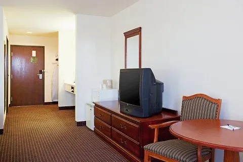 Express Show By Ihg Hotel 2*